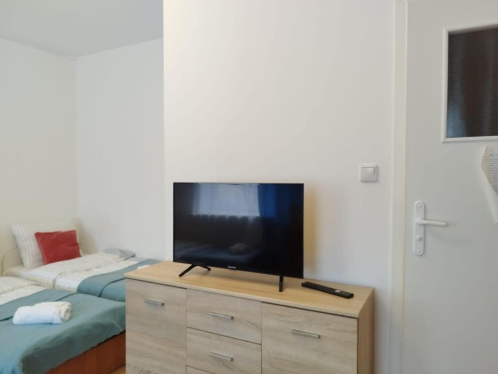 Dom Goscinny U Jacka Rewal Room photo